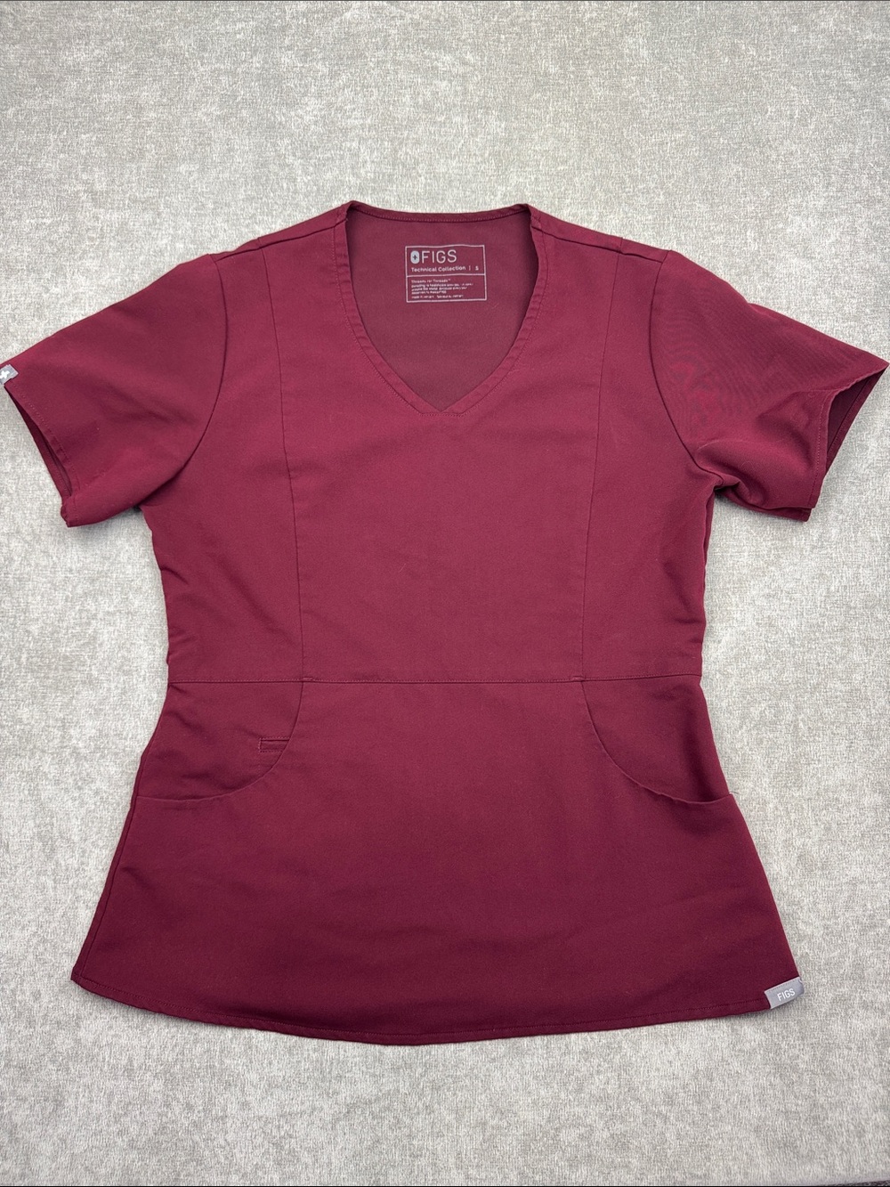 FIGS Aburi Scrub Top in Burgundy Womens Small